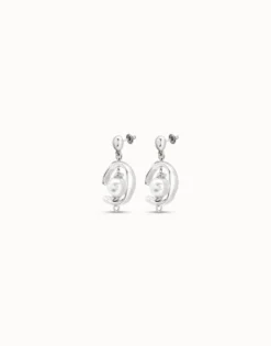 Drop earrings with pearl