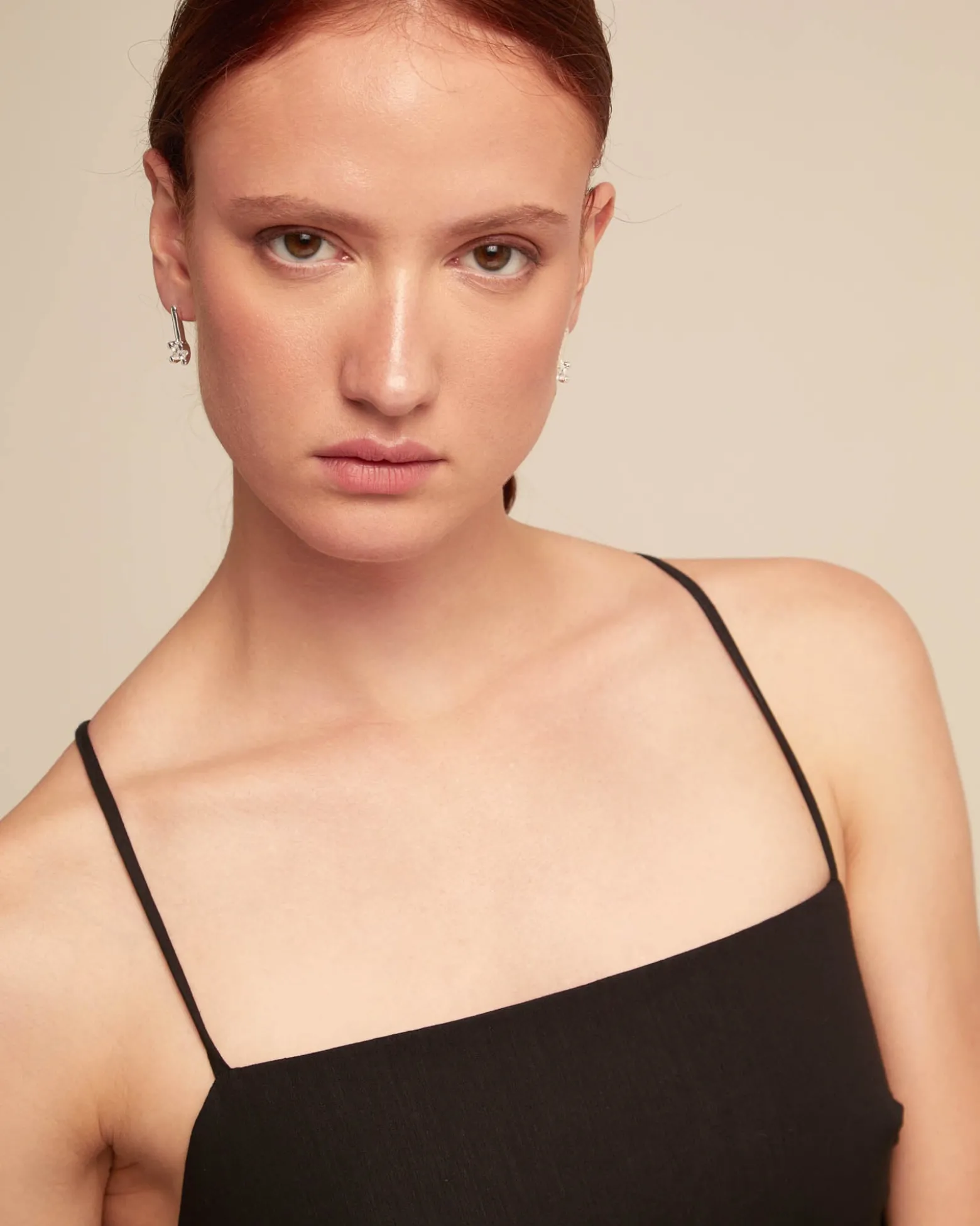 Drop earrings with white cubic zirconia