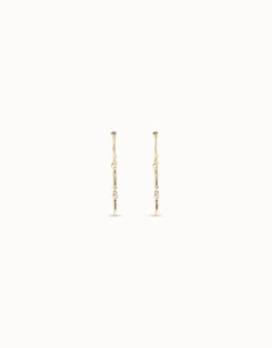 Drop eearrings with the iconic UNOde50 nail