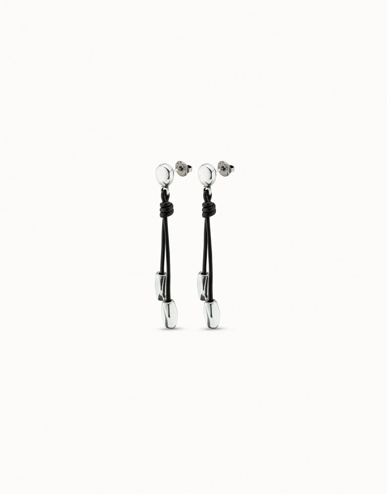 Drop leather earrings