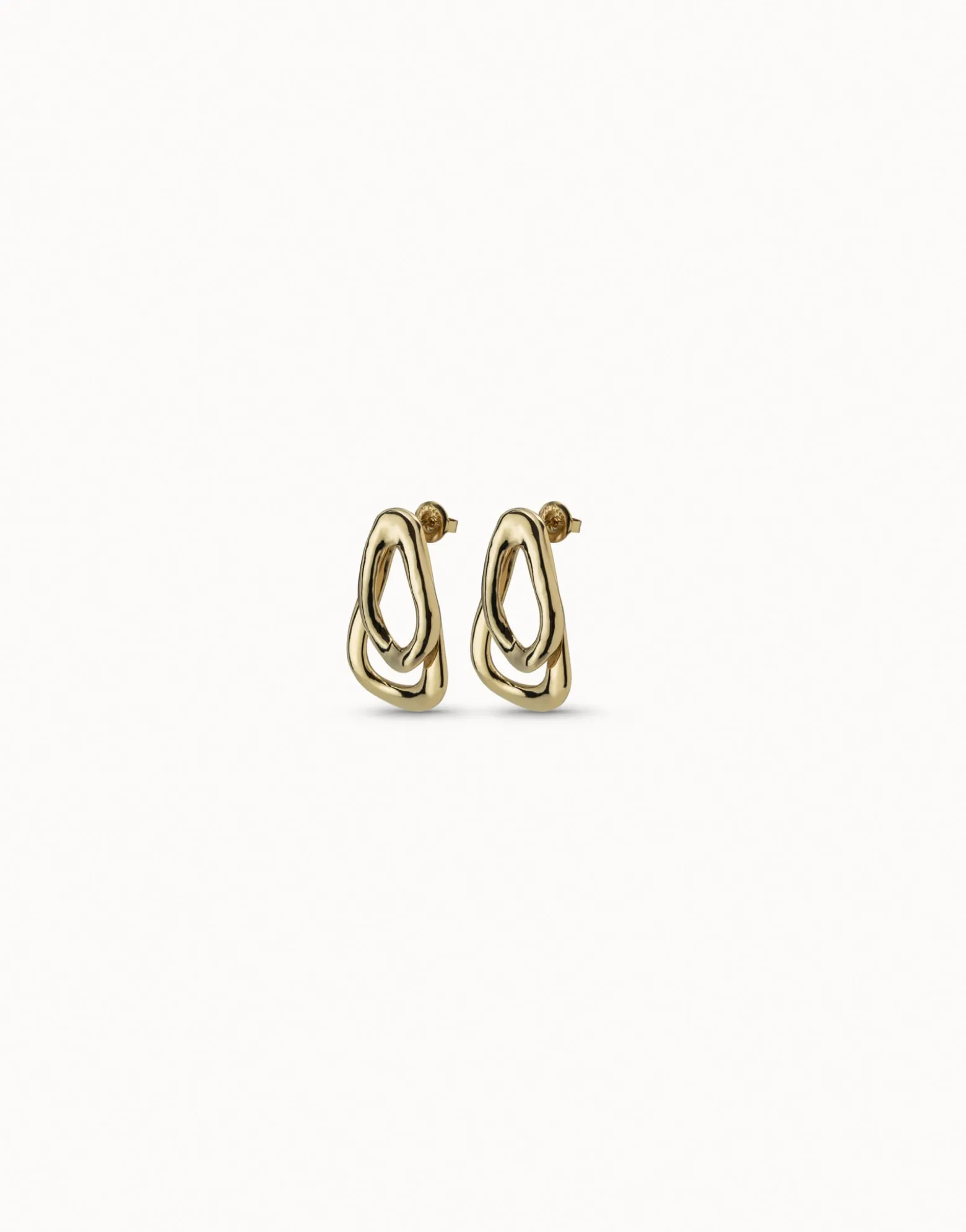 Earrings with 2 overlapping links