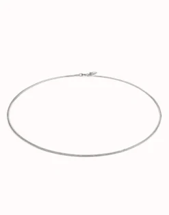 Flat chain charm necklace