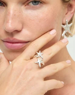 Intertwined starfish ring