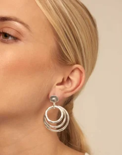 Irregular hoop earrings
