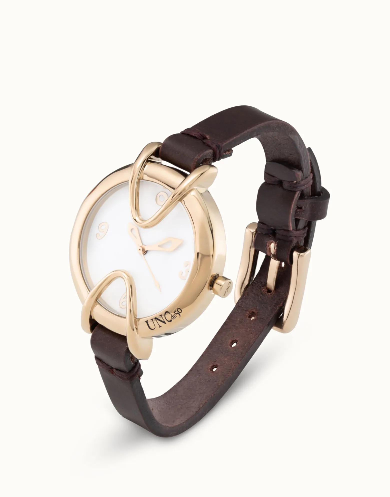 18K gold-plated watch with black leather strap and round white dial