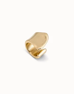 Large open ring