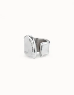 Large open ring