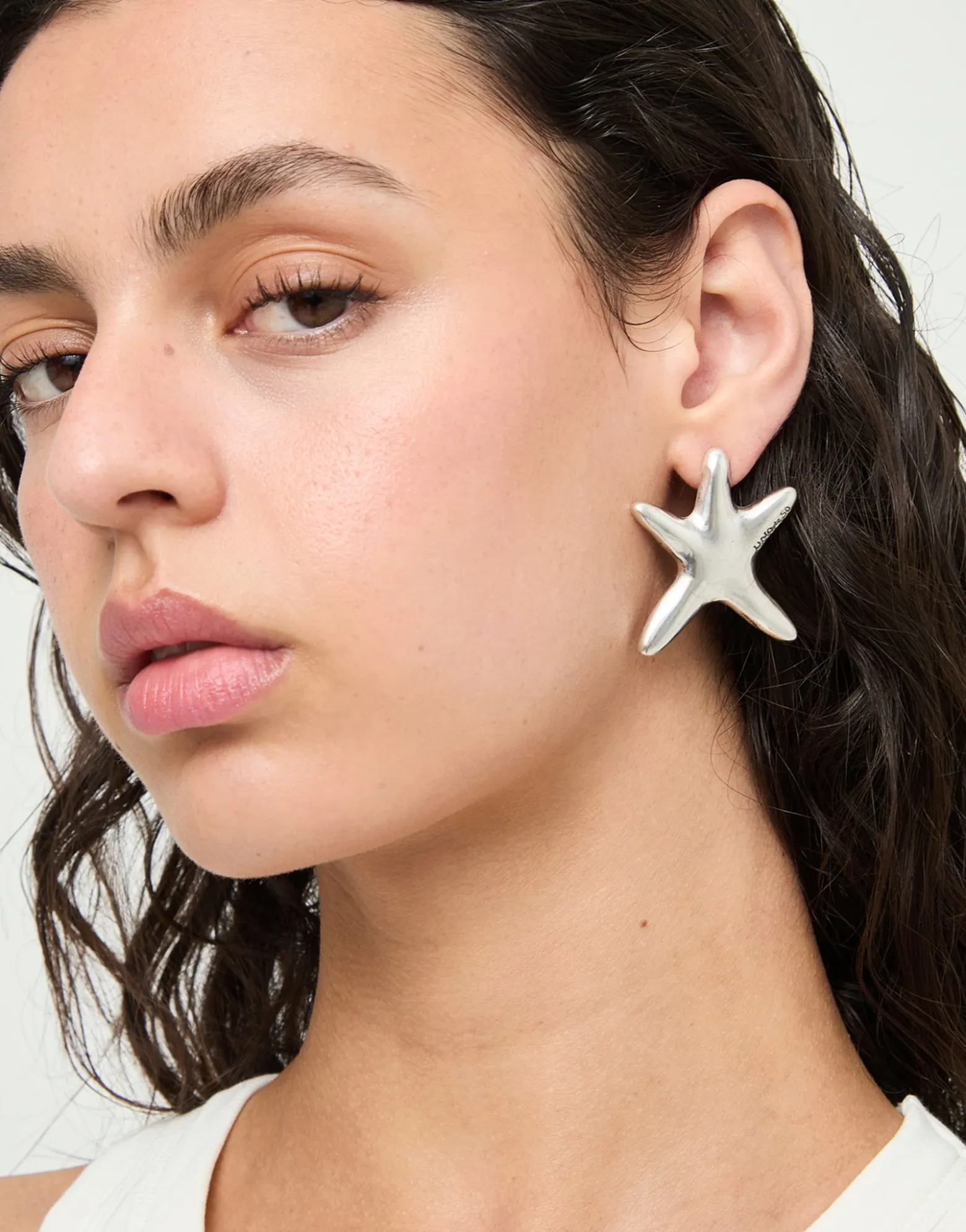 Large starfish-shaped earrings