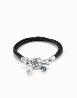 Leather bracelet with a crystal and a pearl