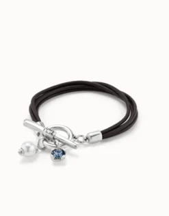 Leather bracelet with a crystal and a pearl