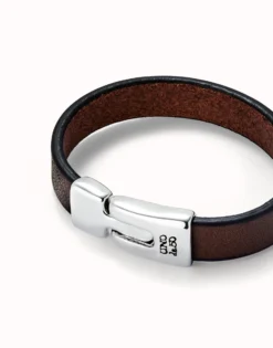 Leather bracelet with clasp