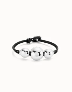 Leather bracelet with three large beads