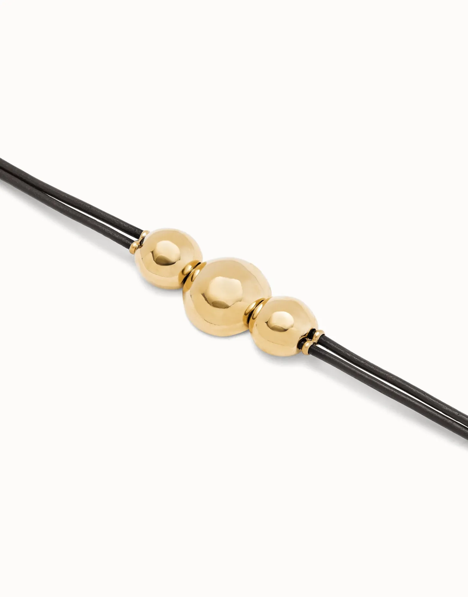 Leather bracelet with three large beads
