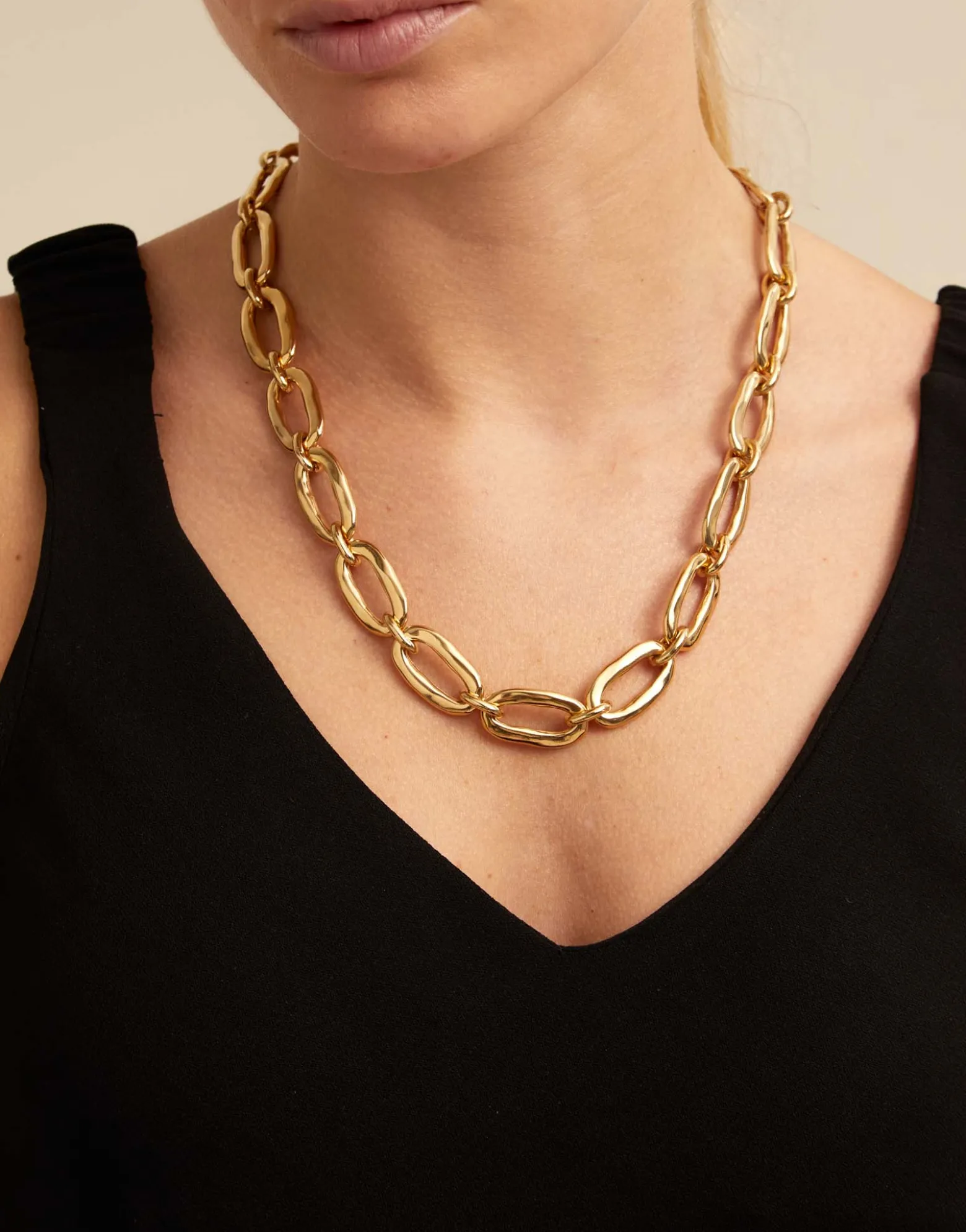 Link chain necklace