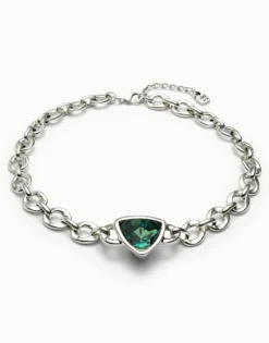 Link chain short necklace with a green crystal