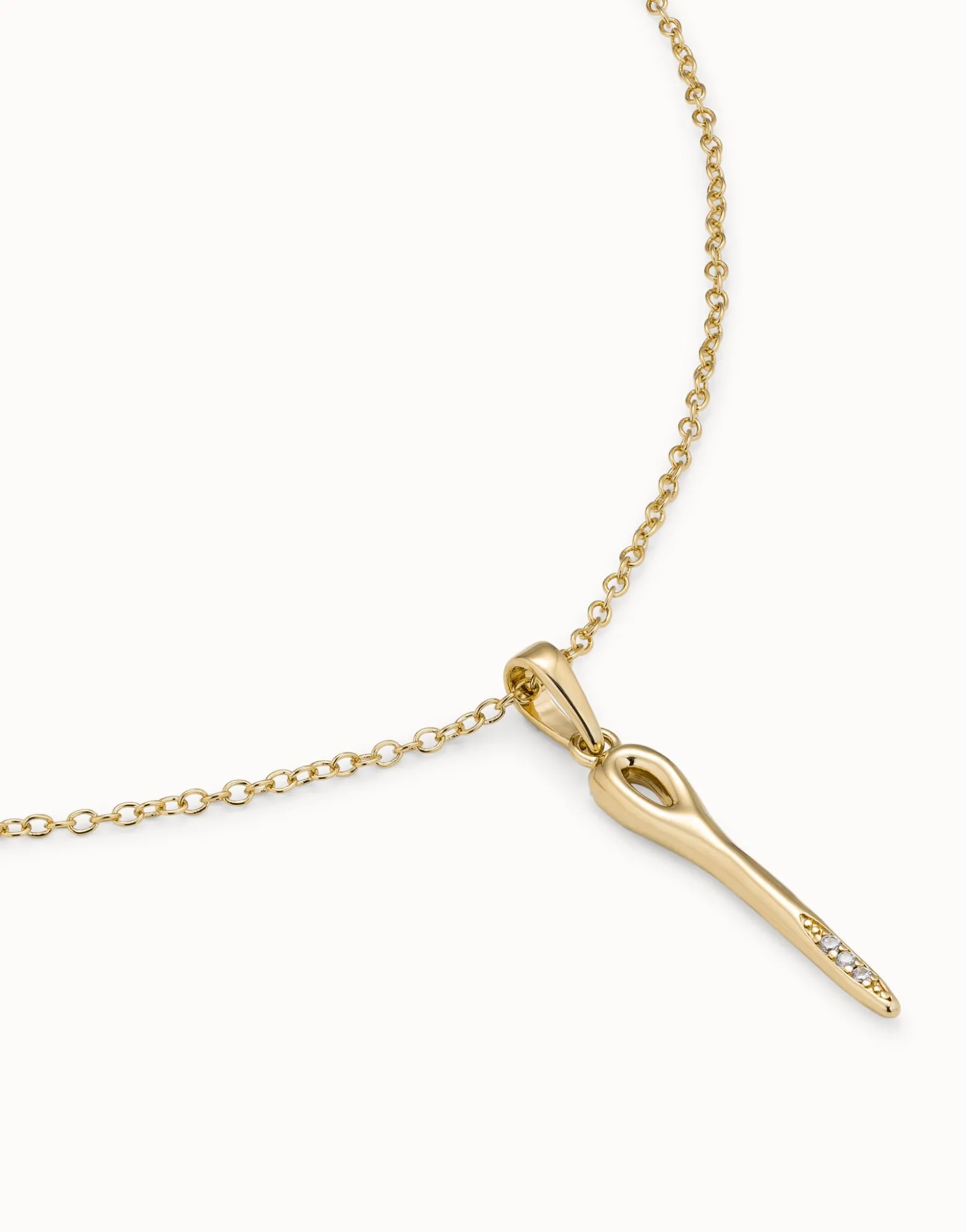 Long chain pendant necklace with needle