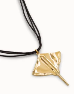Long leather necklace pendant with manta ray