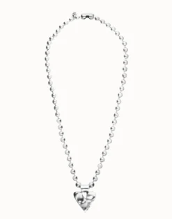 Long necklace with beads and heart detail