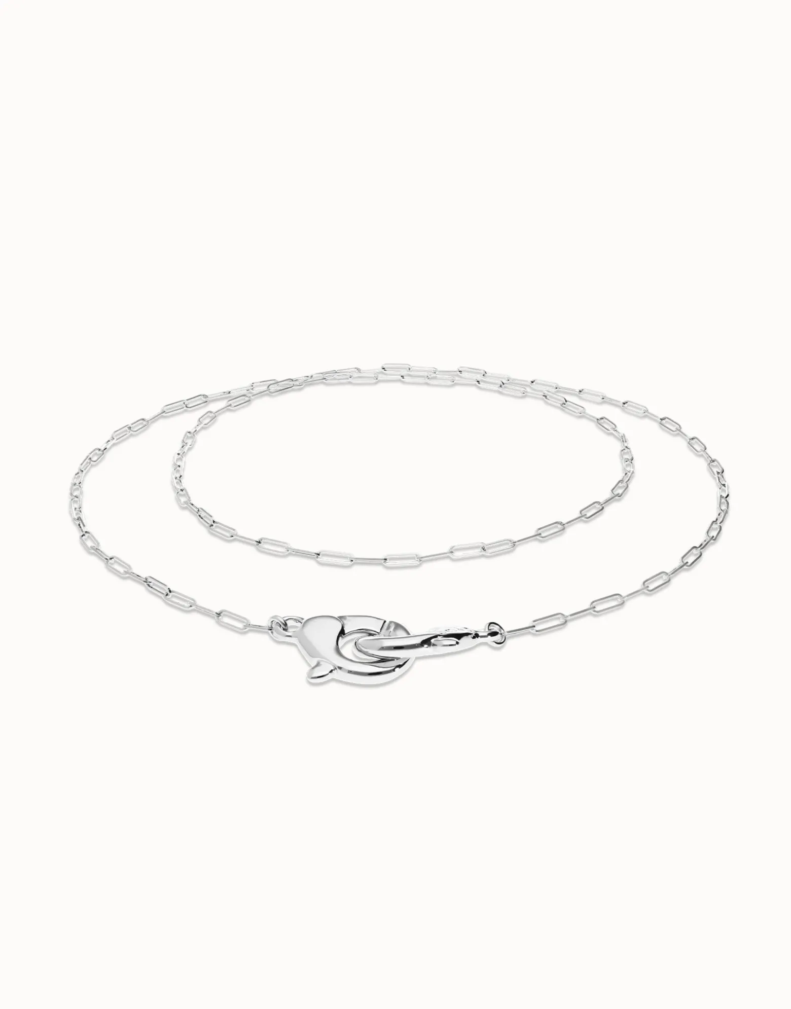 Long necklace with interlocking carabiner