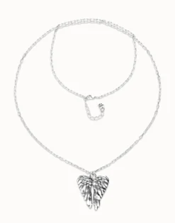 Long necklace with wing detail