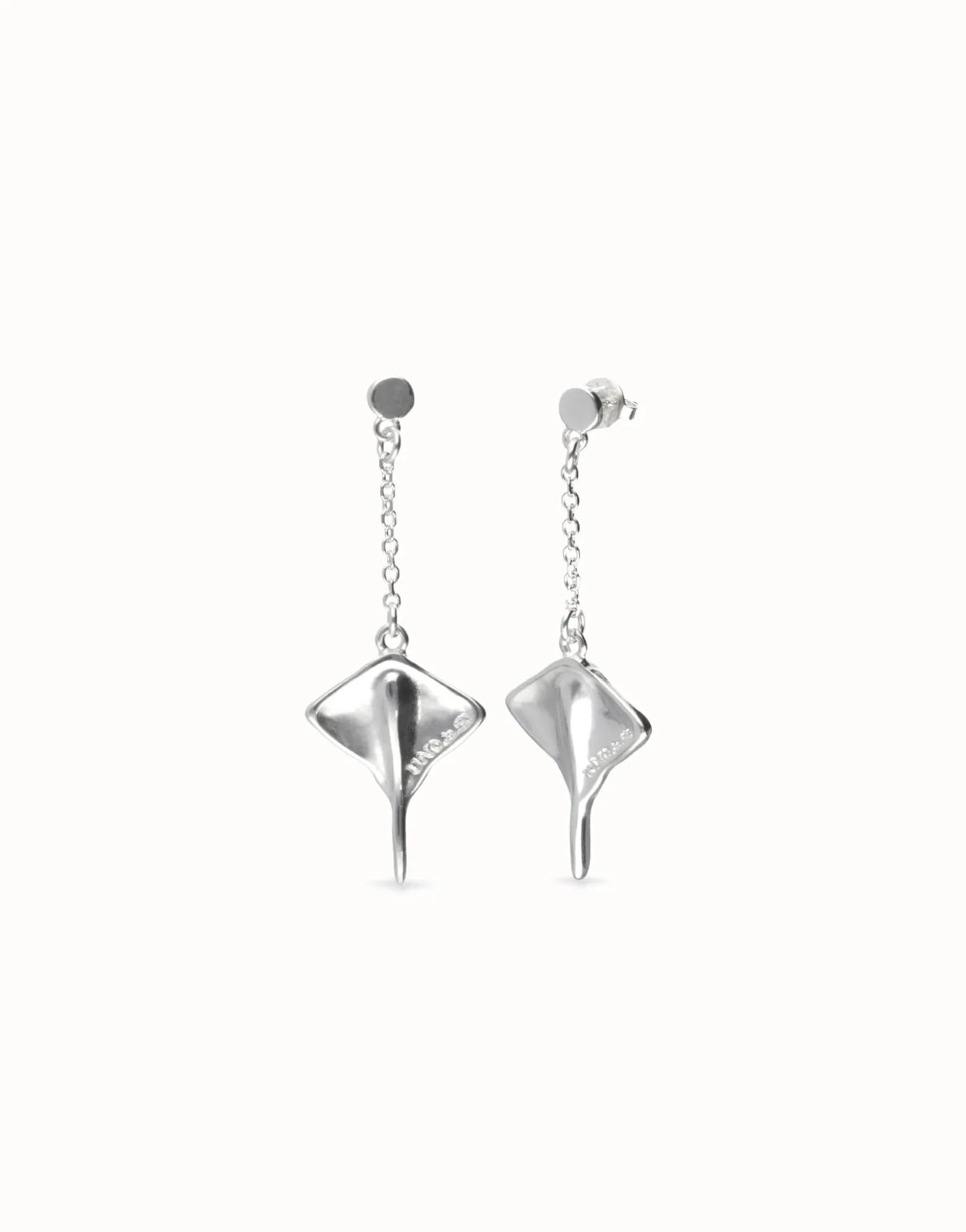 Manta ray-shaped drop earrings