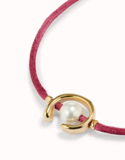 Mauve cord bracelet with a pearl