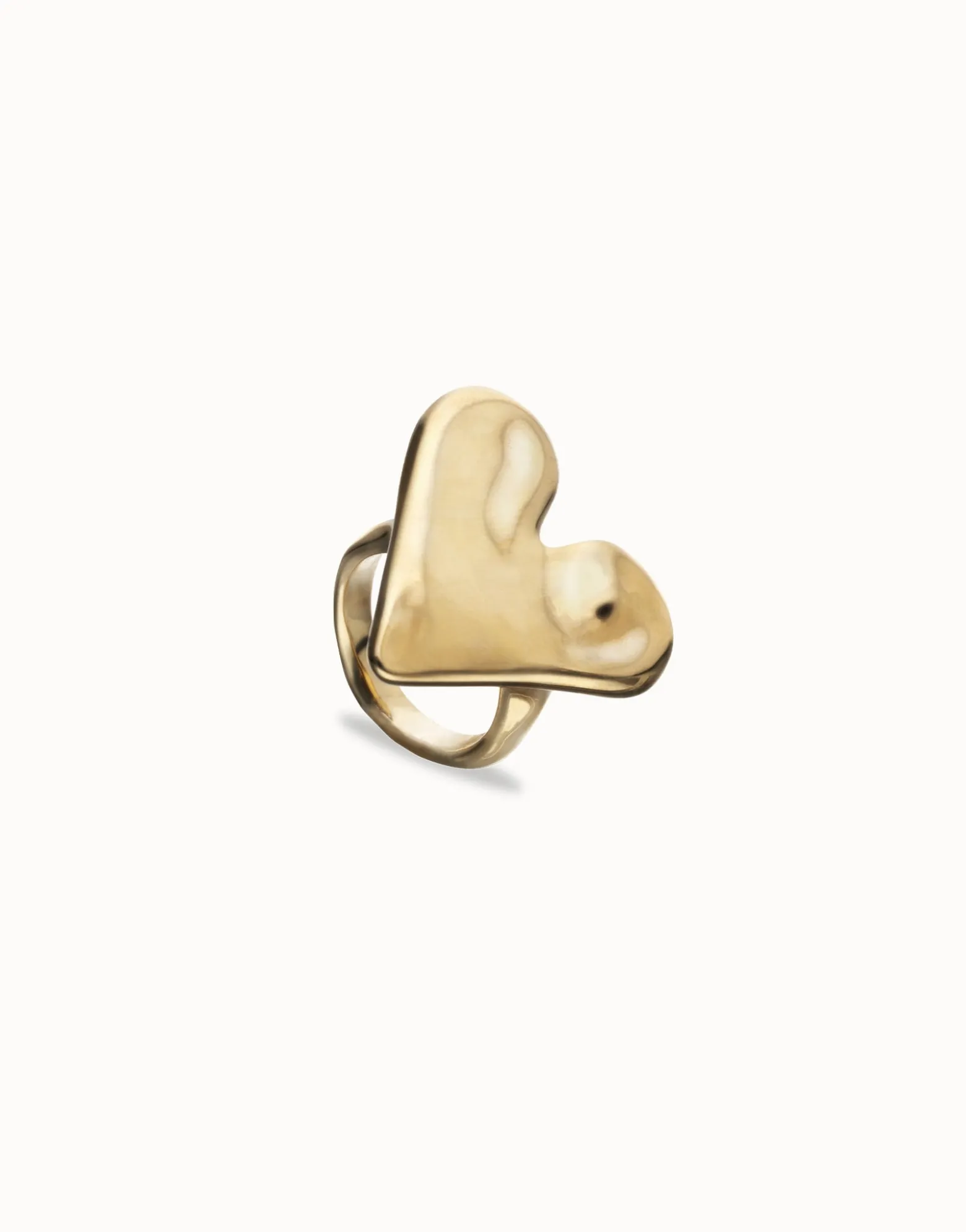 Maxi ring with heart shape