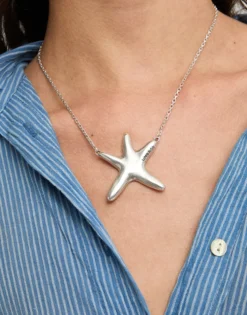 Medium necklace with starfish