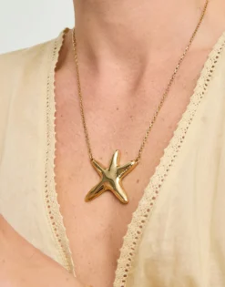 Medium necklace with starfish