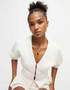 Multi-layer pendant link necklace with black murano glass