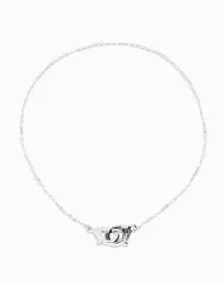 Necklace with intertwined carabiner detail