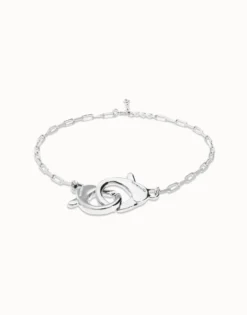 Necklace with large interlocking snap hook