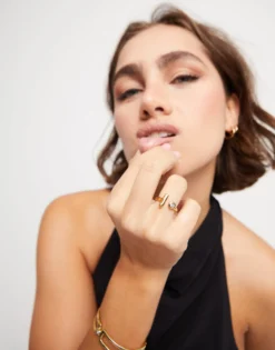 Open ring with white topaz