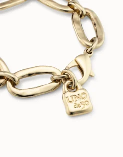 Oval link chain bracelet