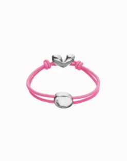 Pink elastic thread bracelet with heart charm