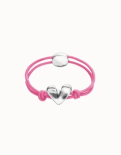 Pink elastic thread bracelet with heart charm