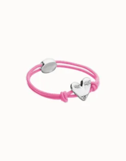 Pink elastic thread bracelet with heart charm