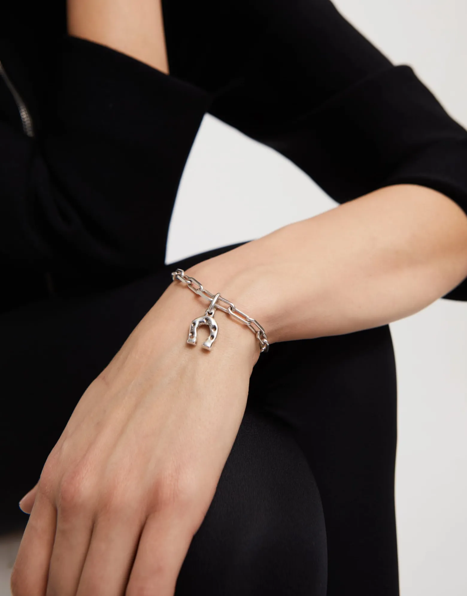 Rectangular link chain bracelet