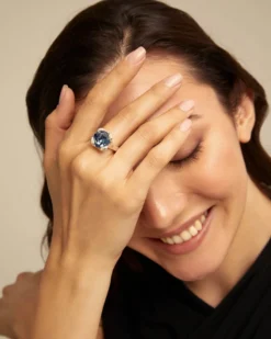Ring with blue crystal