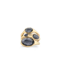 Ring with crystals with different sizes
