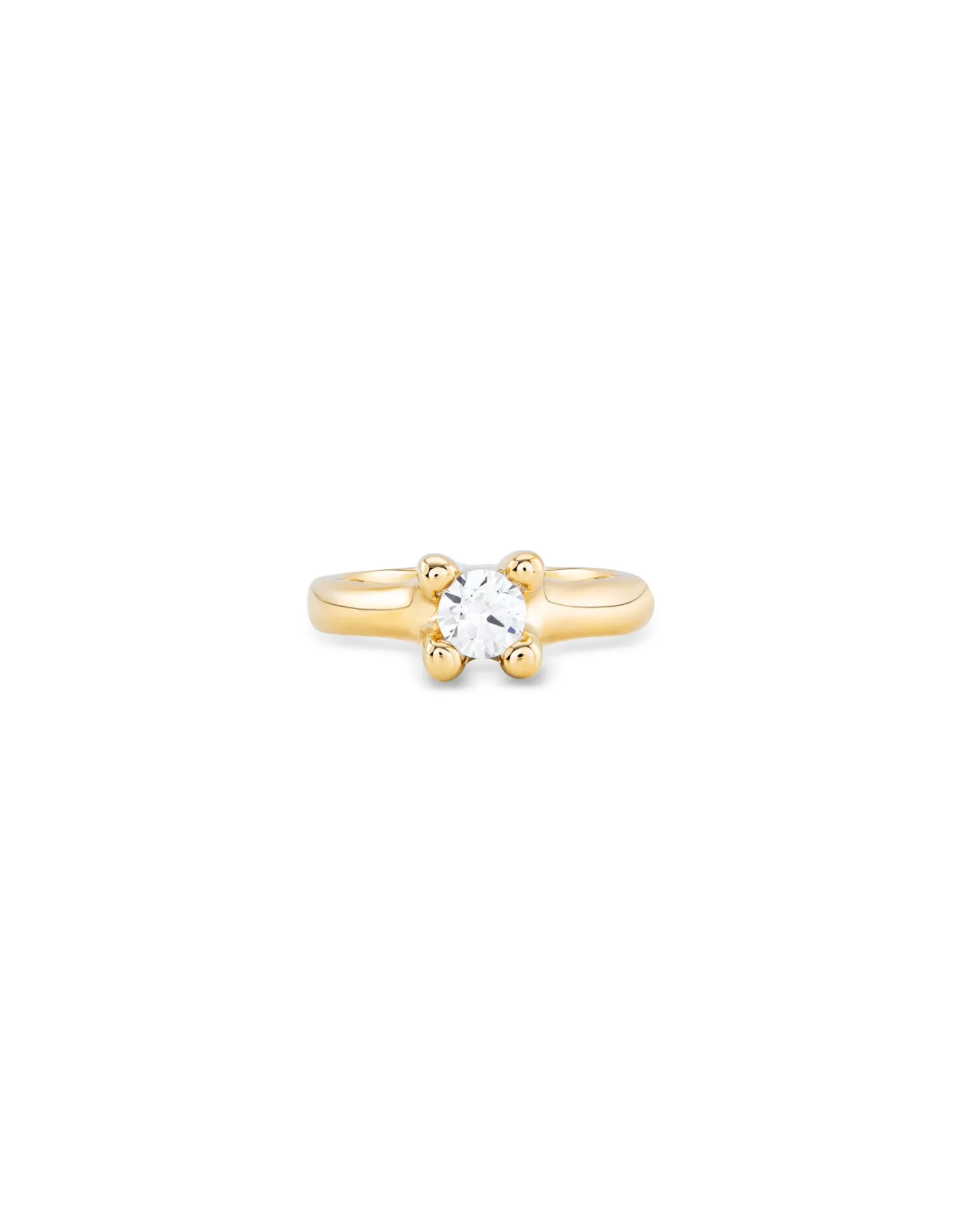 Ring with white zirconia