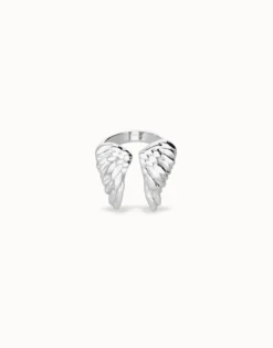Ring with wing design