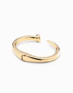 Sculptural‑style bangle bracelet