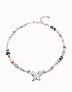 Short beaded necklace with butterfly