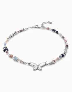 Short beaded necklace with butterfly