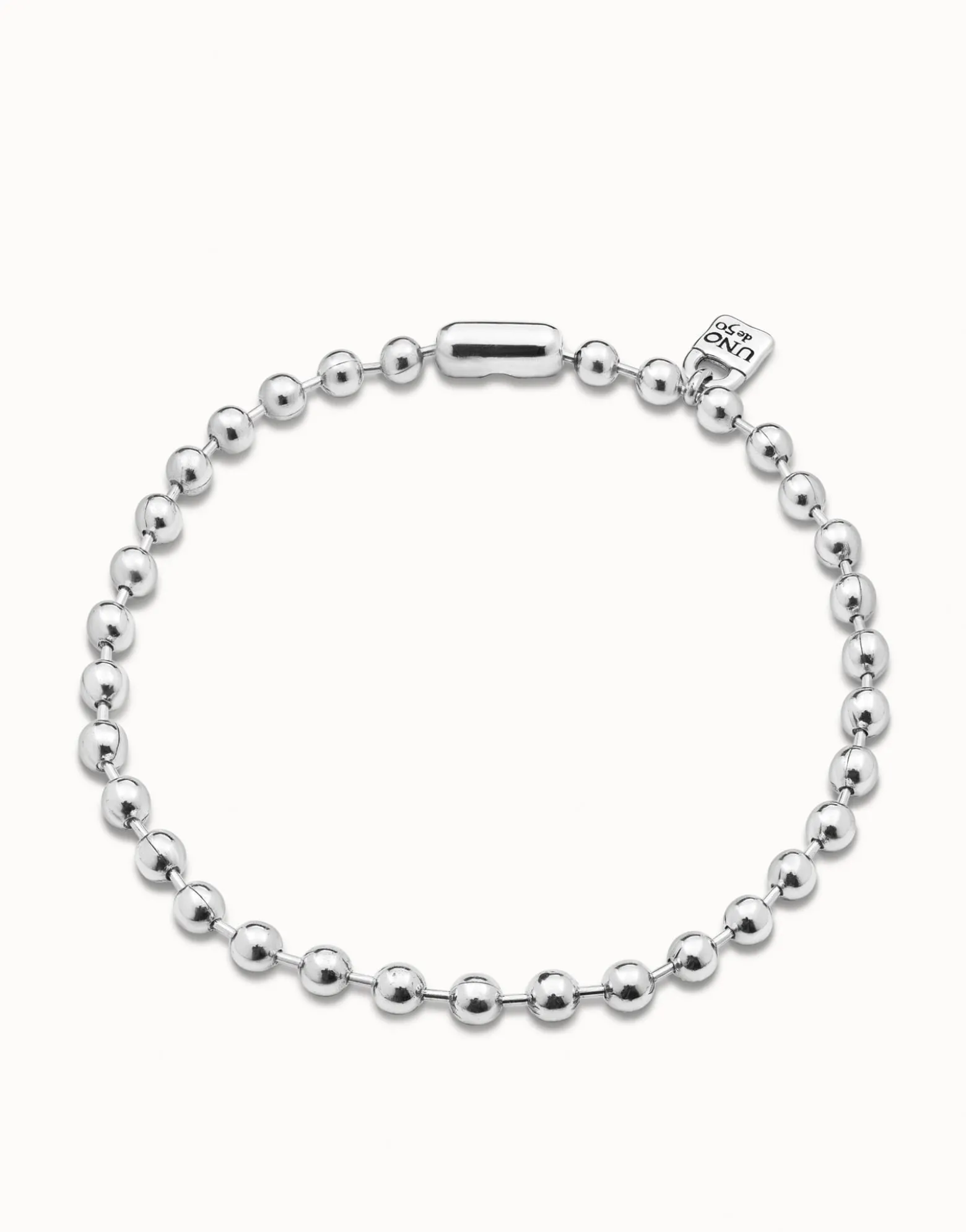Short beaded necklace with padlock