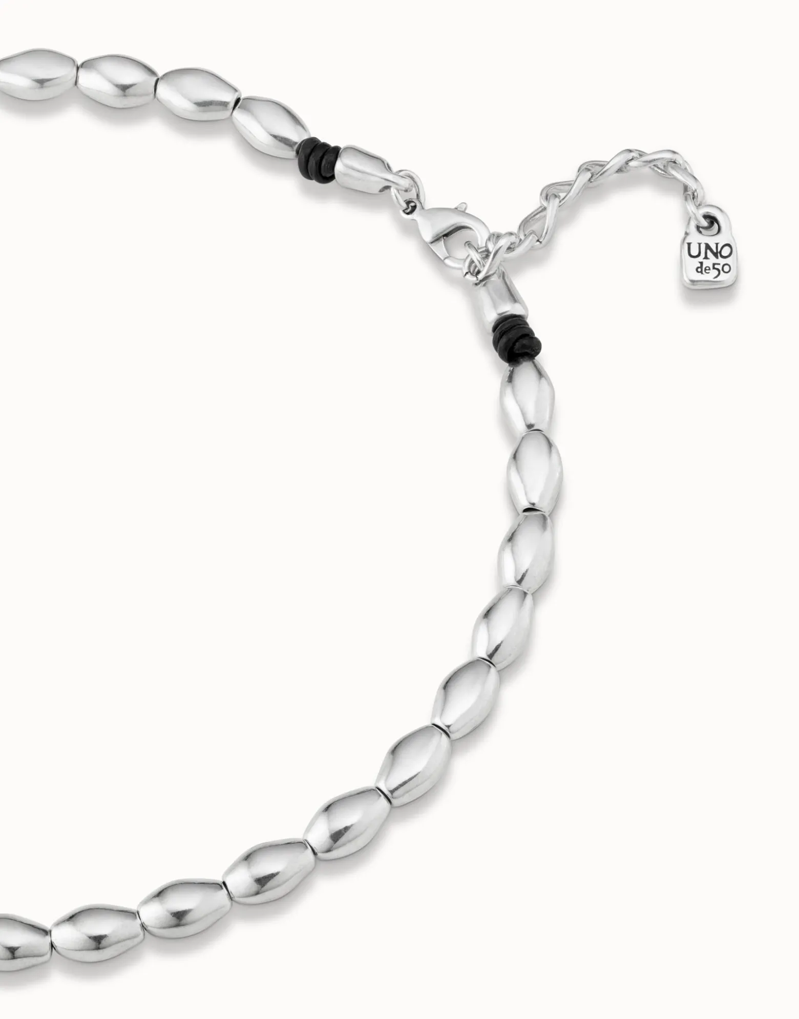 Short bead shape link necklace