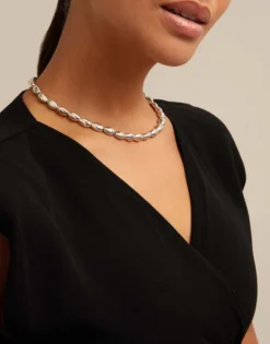 Short bead shape link necklace