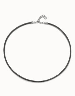 Short leather charm necklace