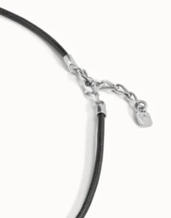 Short leather charm necklace